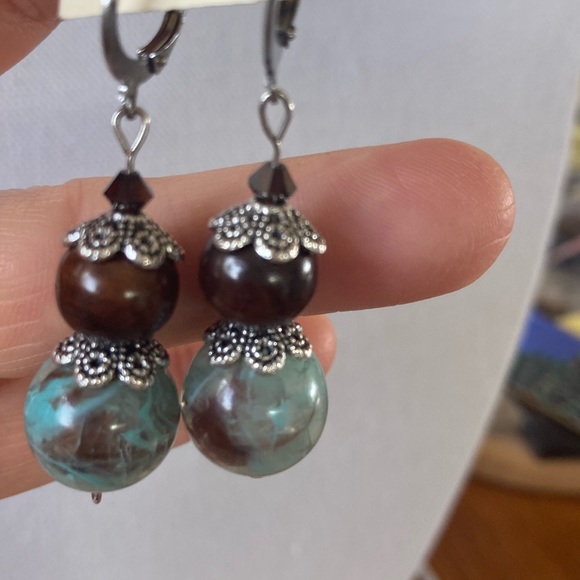 Vintage Resin & Wood & Swarovski Crystal Earrings - Picture 2 of 3